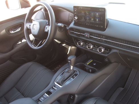 New 2026 Honda HR-V EX-L image 8