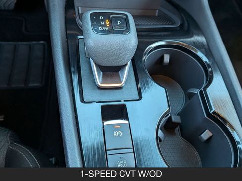 Certified 2025 Nissan Rogue SV image 17