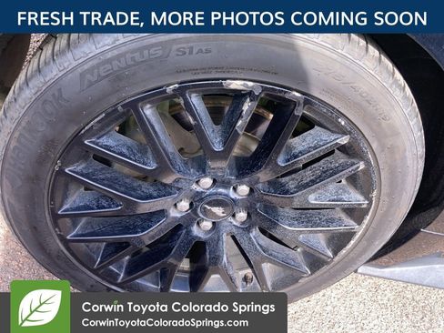 Used 2017 Ford Mustang GT Premium w/ GT Performance Package RWD image 10