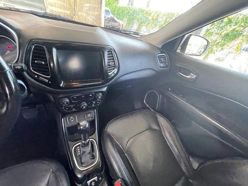 Used 2019 Jeep Compass Limited FWD image 4