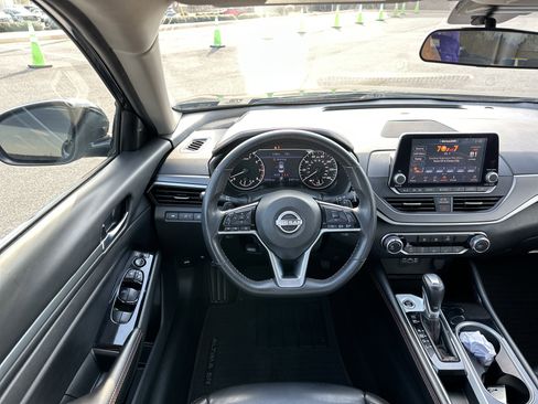 Used 2024 Nissan Altima 2.5 SR image 22