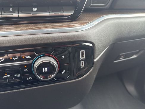 Used 2023 Chevrolet Silverado 1500 LT image 34