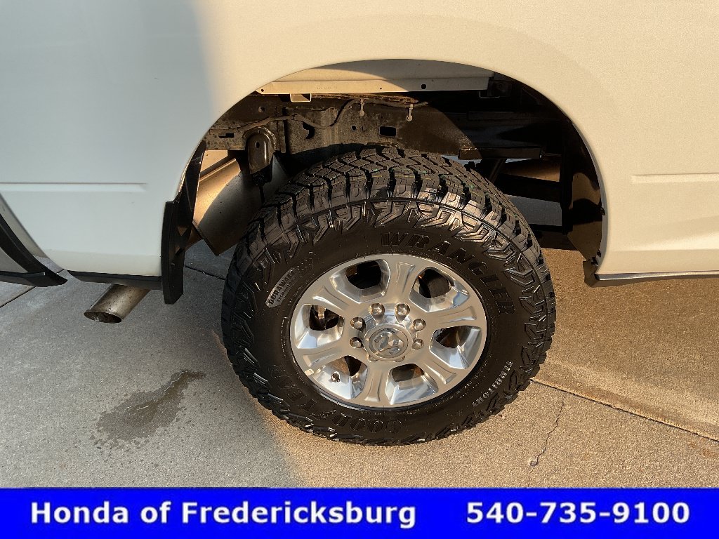 Used 2024 RAM 2500 Big Horn AWD/4WD image 12