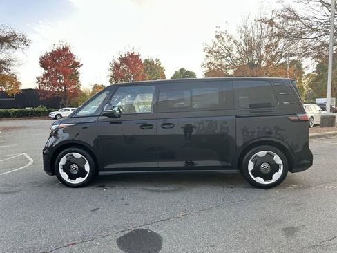 New 2025 Volkswagen ID. Buzz Pro S image 2
