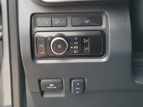 Used 2023 Ford F250 Lariat w/ Lariat Ultimate Package AWD/4WD image 25