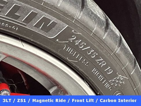 Used 2021 Chevrolet Corvette Stingray Premium Conv w/ Z51 Performance Package image 14