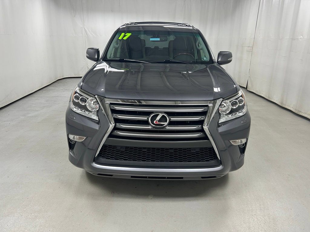 Used 2017 Lexus GX 460 Luxury w/ Preferred Accessory Package AWD/4WD image 3