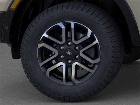 New 2025 Ford Ranger Lariat w/ FX4 Off-Road Package image 19