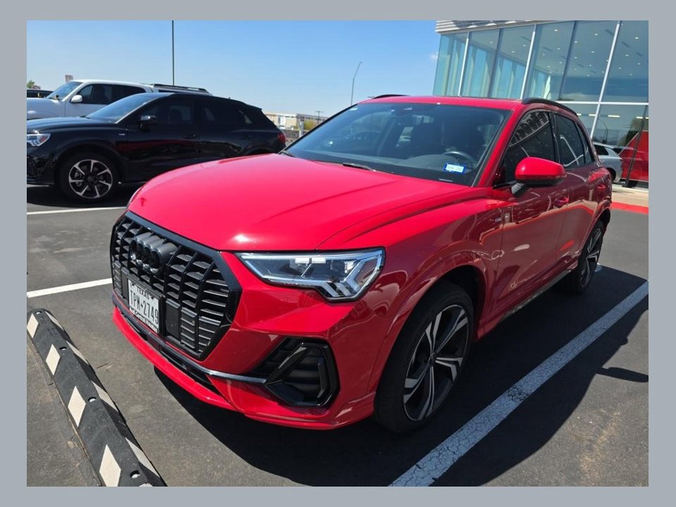 Used 2024 Audi Q3 2.0T Premium Plus w/ Premium Plus Package AWD/4WD image 1