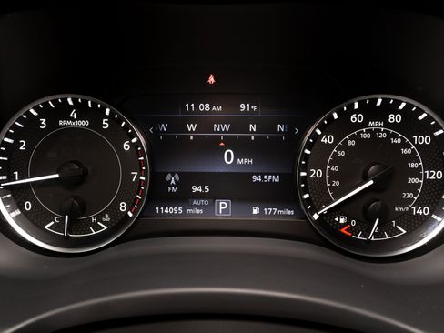 Used 2021 Nissan Armada SL AWD/4WD image 28