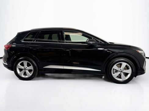 Used 2024 Audi Q4 e-tron Premium Plus w/ Premium Plus image 4