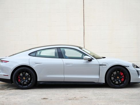 Used 2023 Porsche Taycan GTS AWD/4WD image 57