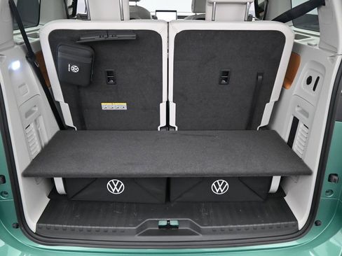 Used 2025 Volkswagen ID. Buzz 1st Edition image 29