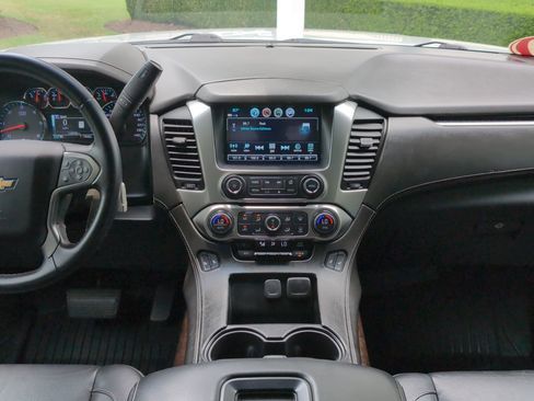 Used 2020 Chevrolet Tahoe LT AWD/4WD image 29