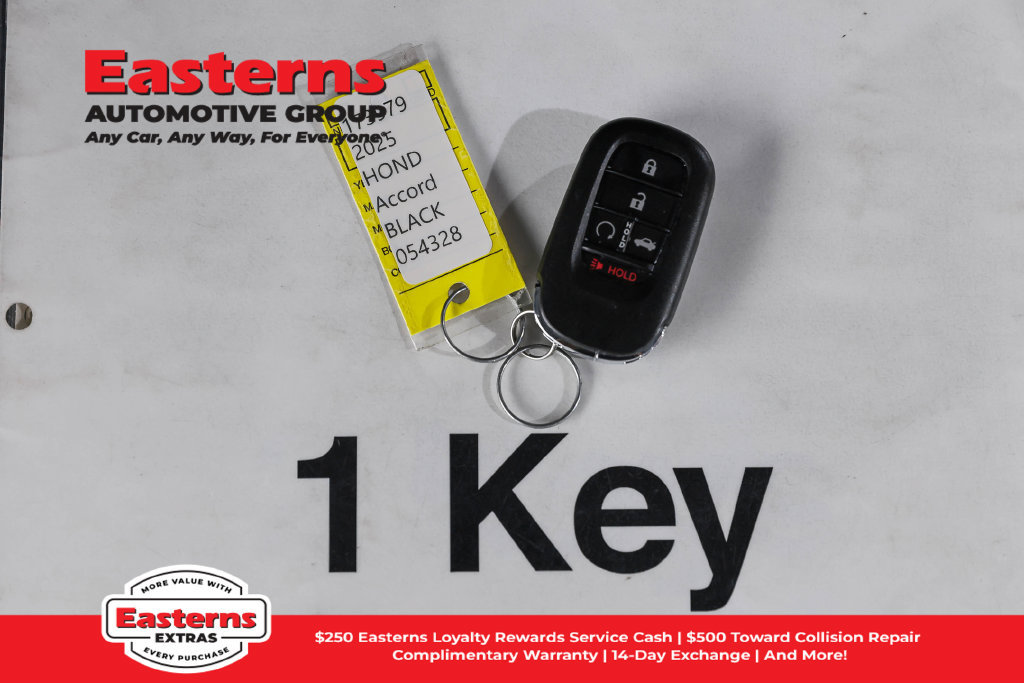 Used 2025 Honda Accord SE image 10