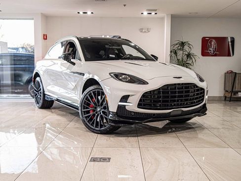 New 2026 Aston Martin DBX 707 image 5