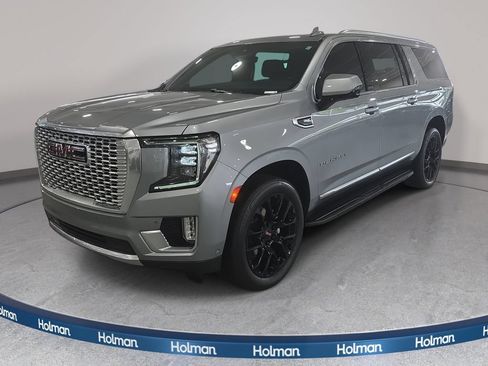 Used 2024 GMC Yukon XL Denali w/ Advanced Technology Package AWD/4WD image 1