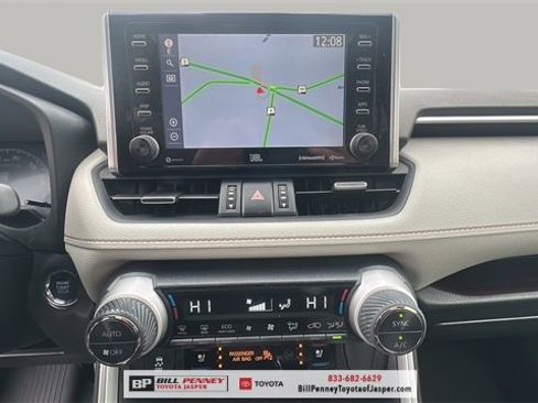 Used 2020 Toyota RAV4 Limited image 15