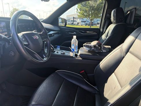 Used 2023 Cadillac Escalade Sport w/ LPO, ONYX Package RWD image 8