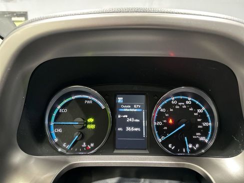 Used 2016 Toyota RAV4 XLE image 9