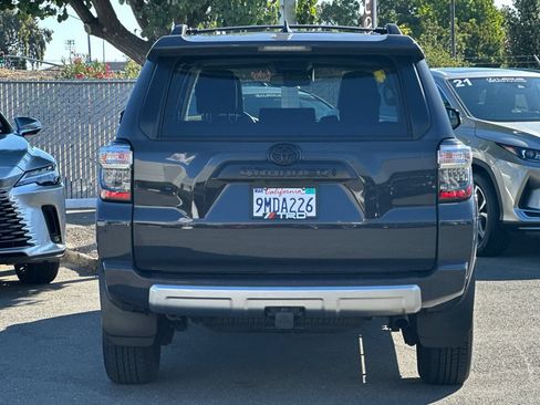 Used 2024 Toyota 4Runner TRD Off-Road Premium w/ Moonroof Package AWD/4WD image 5