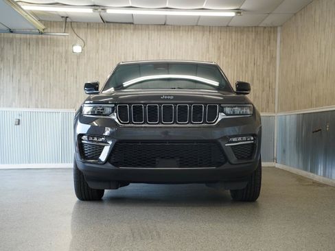 Used 2024 Jeep Grand Cherokee Limited 4xe AWD/4WD image 2