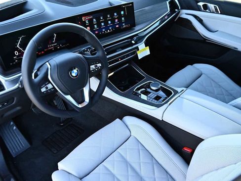 Used 2026 BMW X5 xDrive40i w/ Climate Comfort Package AWD/4WD image 9