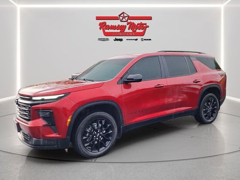 Used 2024 Chevrolet Traverse LT w/ Midnight/Sport Edition image 1