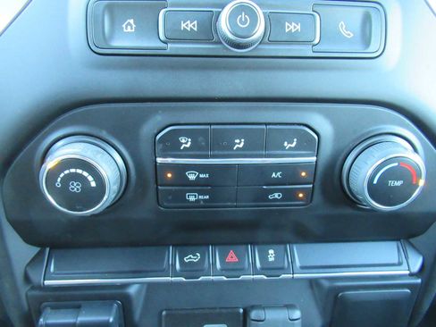 Used 2022 Chevrolet Silverado 2500 Custom w/ Custom Convenience Package image 35