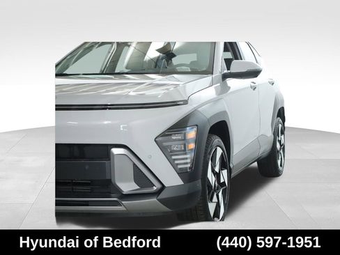 Used 2024 Hyundai Kona Limited AWD/4WD image 4