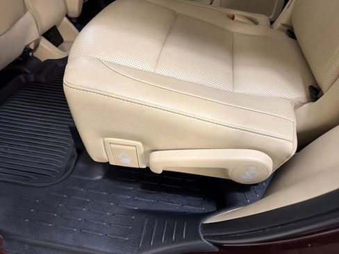 Used 2019 Toyota Highlander Limited AWD/4WD image 23