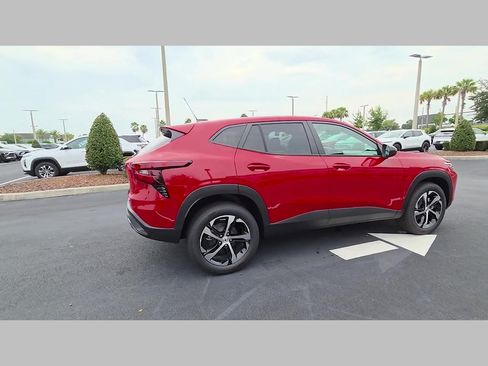 New 2026 Chevrolet Trax RS FWD image 16