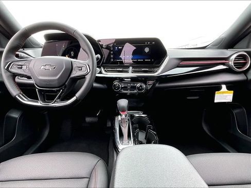 New 2026 Chevrolet Trax RS w/ Sunroof Package FWD image 11
