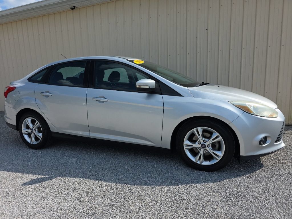 Used 2014 Ford Focus SE FWD image 3