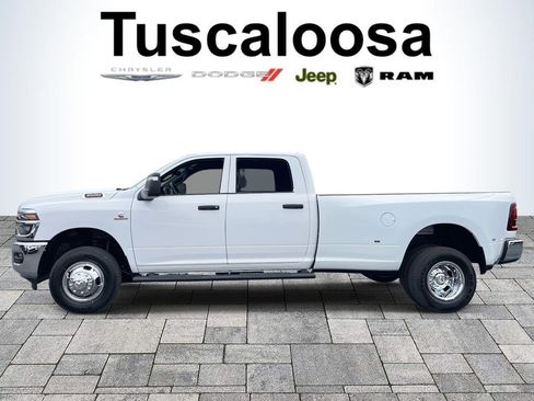 New 2026 RAM 3500 Tradesman image 4
