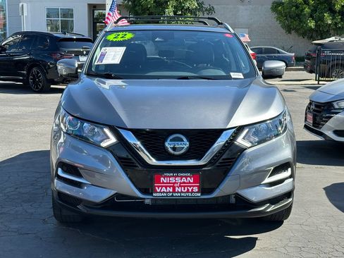 Used 2022 Nissan Rogue Sport SL FWD image 11
