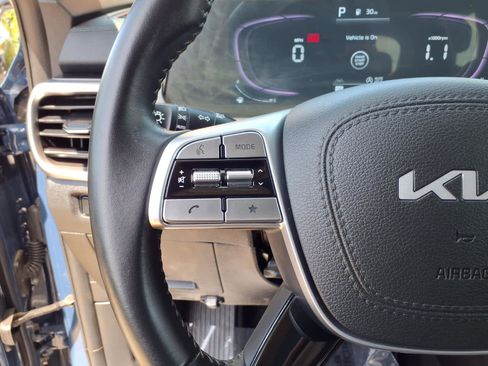 Used 2025 Kia Telluride S FWD image 10