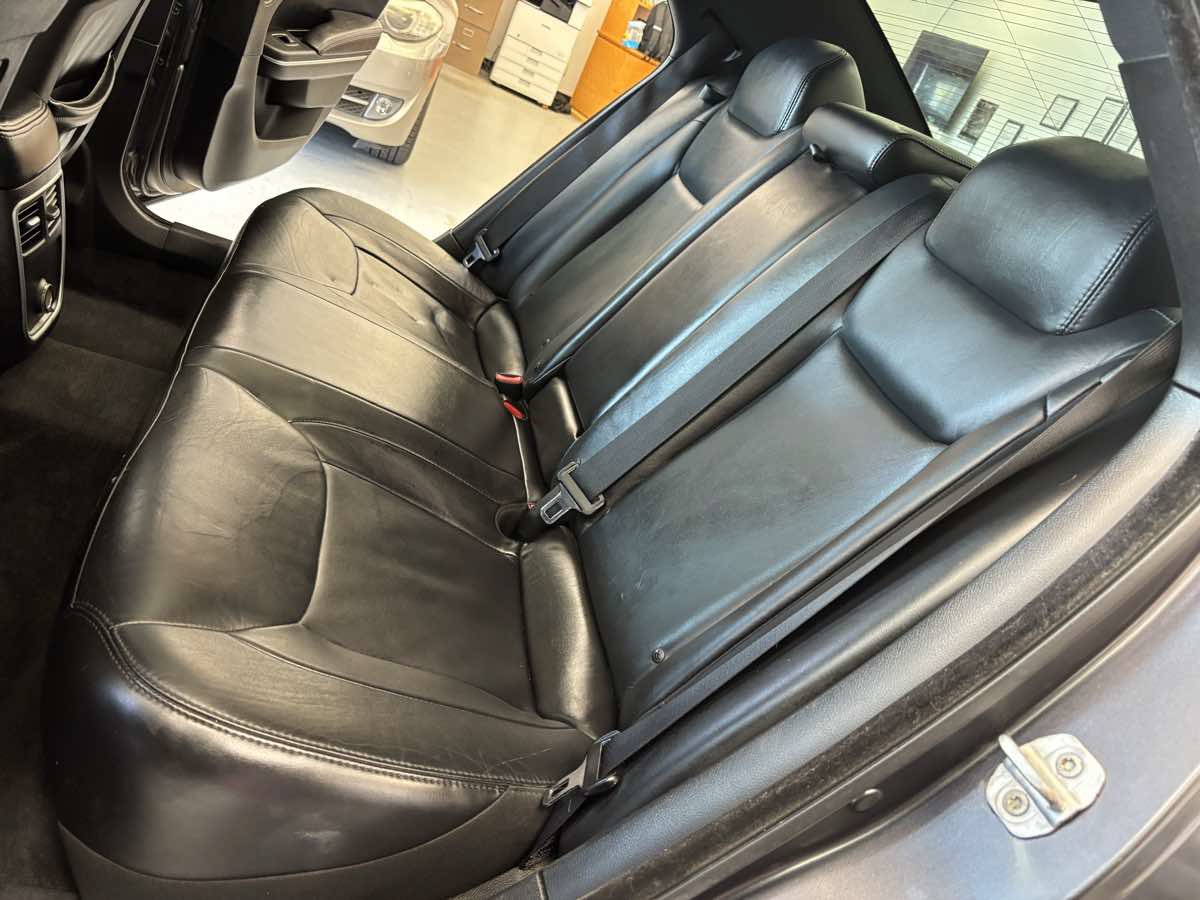 Used 2013 Chrysler 300 w/ Beats Audio Group RWD image 23