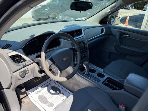 Used 2013 Chevrolet Traverse LS AWD/4WD image 6
