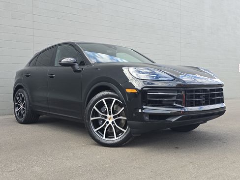 New 2026 Porsche Cayenne Coupe image 7
