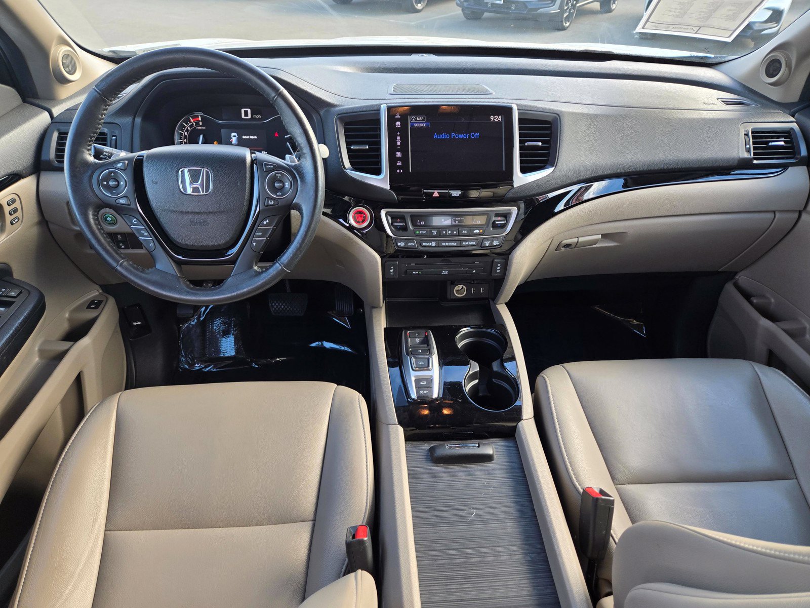 Used 2018 Honda Pilot Touring image 19