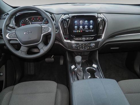 Certified 2023 Chevrolet Traverse LT FWD image 10