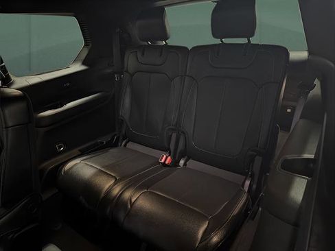 Used 2024 Jeep Grand Cherokee L Limited w/ Luxury Tech Group II image 14