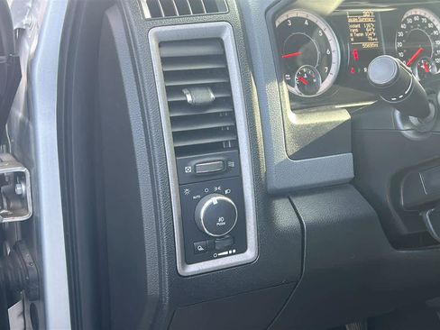 Used 2016 RAM 1500 Express image 16