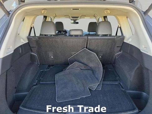 Used 2025 Nissan Rogue SL image 8