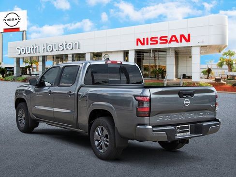 New 2026 Nissan Frontier SV w/ SV Convenience Package image 3