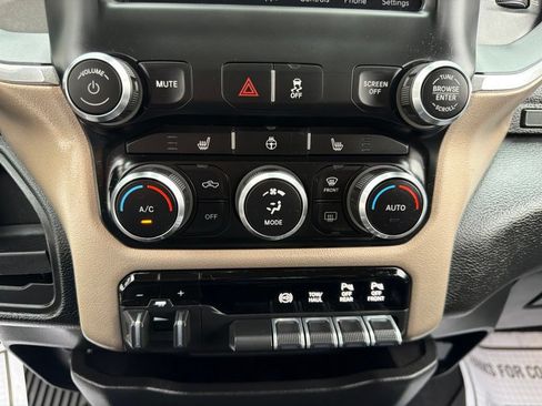 Used 2020 RAM 3500 Laramie RWD image 34