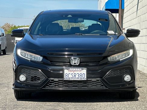 Used 2018 Honda Civic Sport Touring image 9