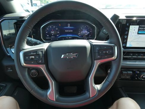 Certified 2023 GMC Sierra 1500 SLT w/ SLT Premium Plus Package AWD/4WD image 39