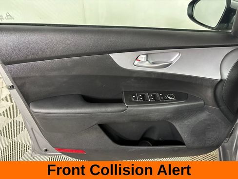 Used 2023 Kia Forte LXS FWD image 10